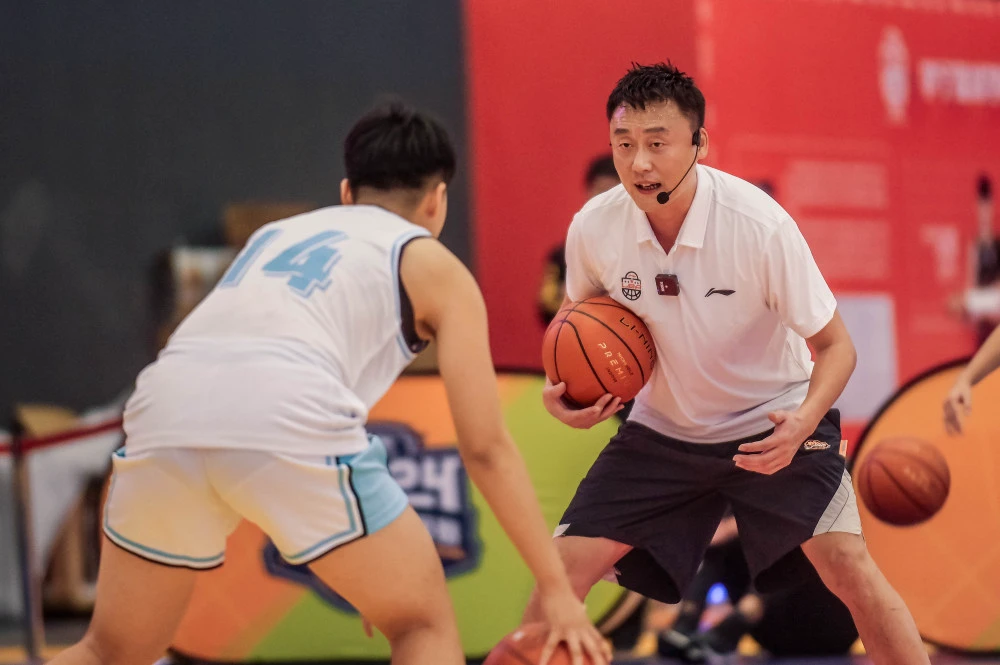 弹力带篮球训练动作要领_2